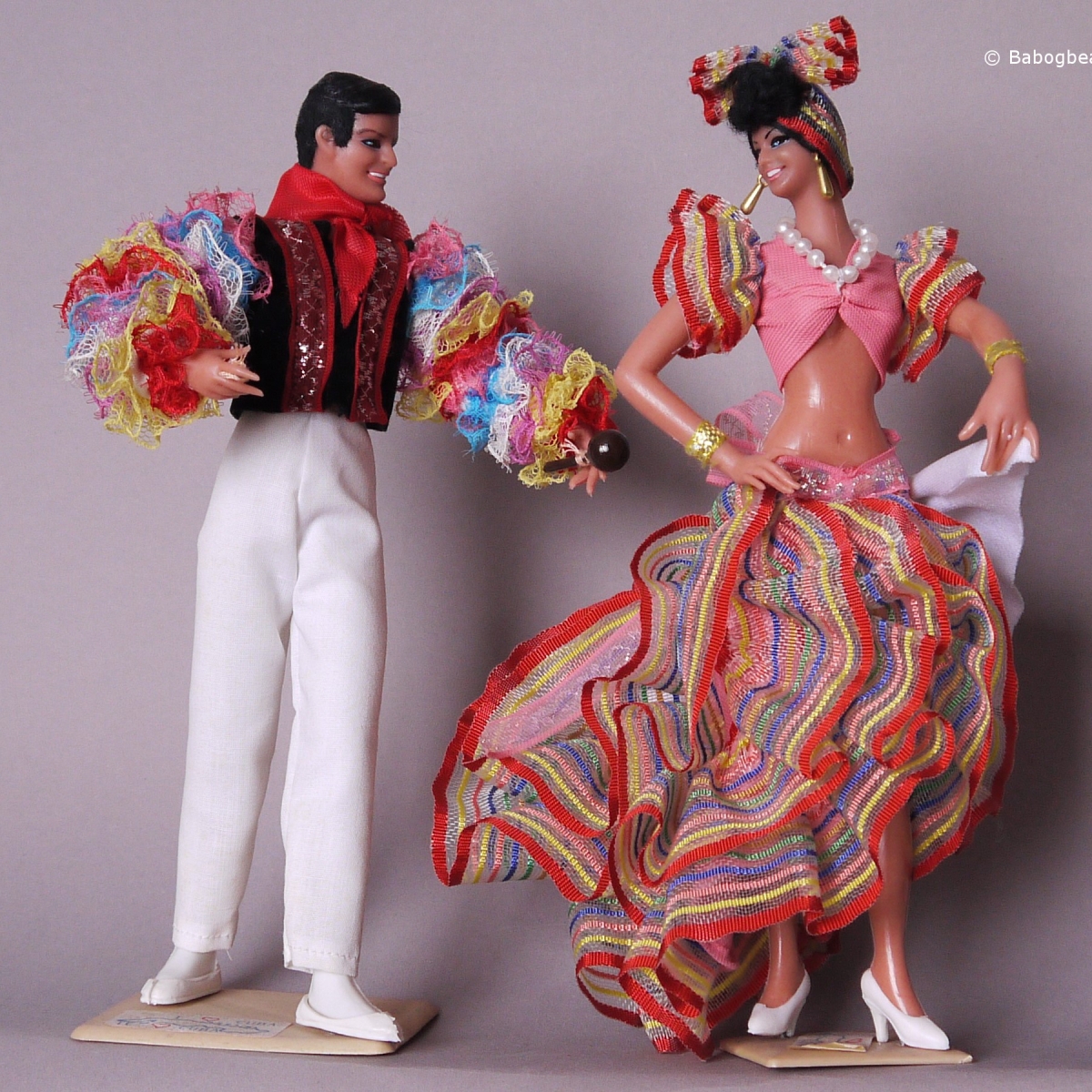 Belong Government ordinance Graduation album Cuba: Bolero (rumba) dancers – National costume dolls